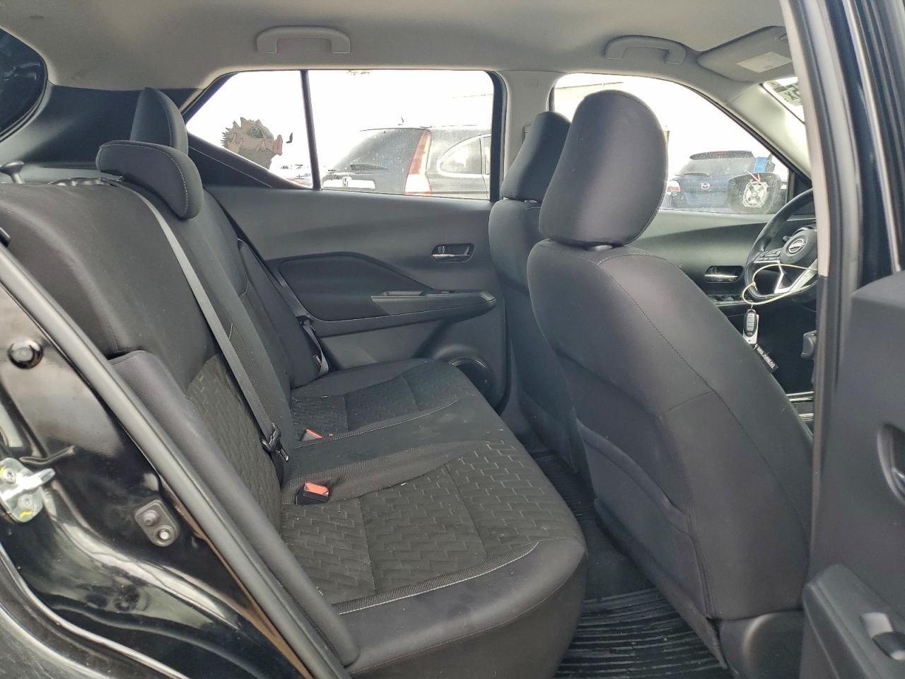 2022 NISSAN KICKS