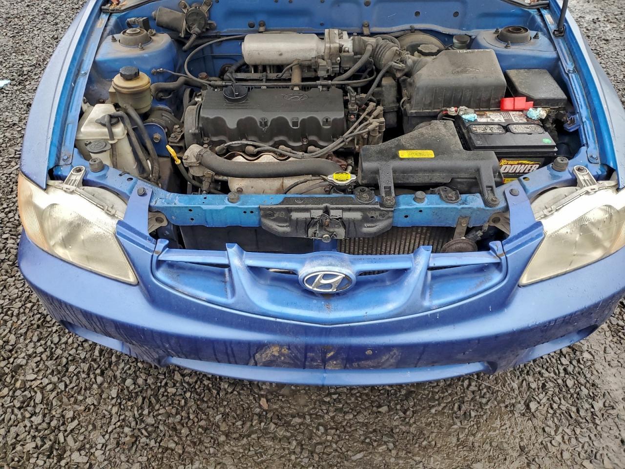2002 HYUNDAI ACCENT