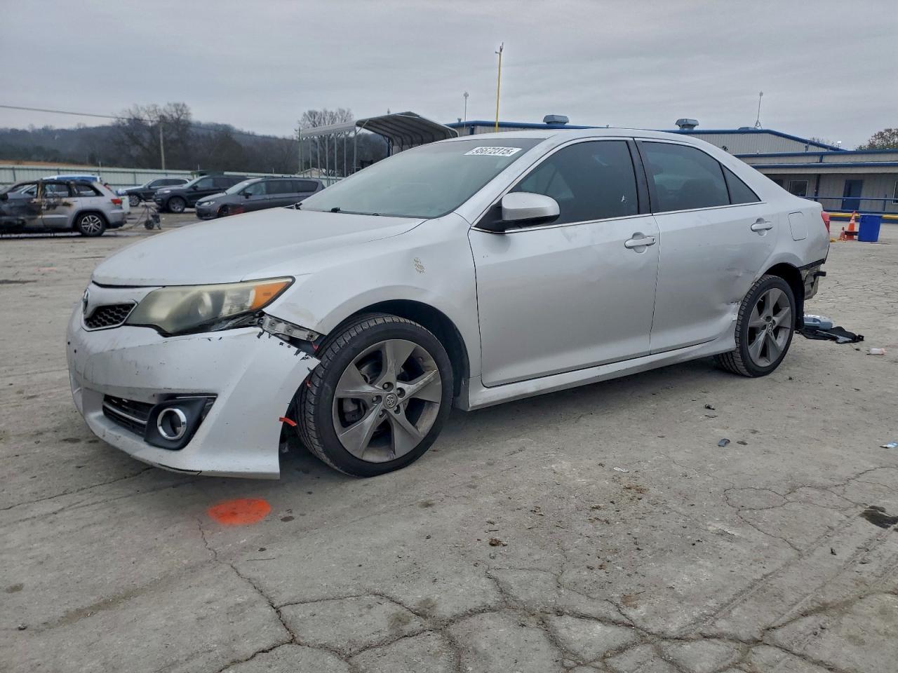 2014 TOYOTA CAMRY