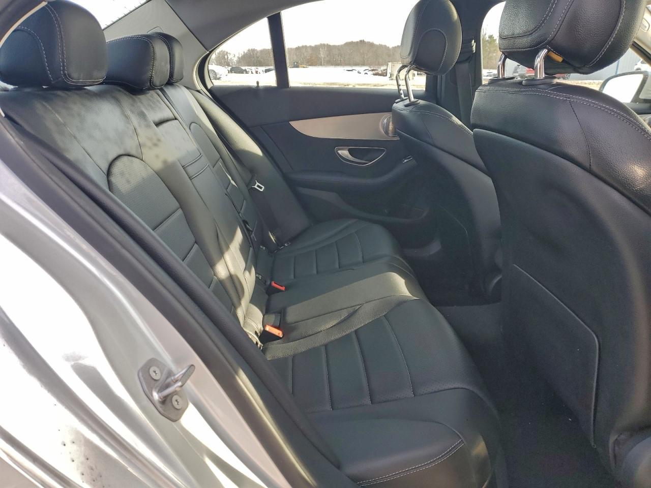 2016 MERCEDES-BENZ C-CLASS