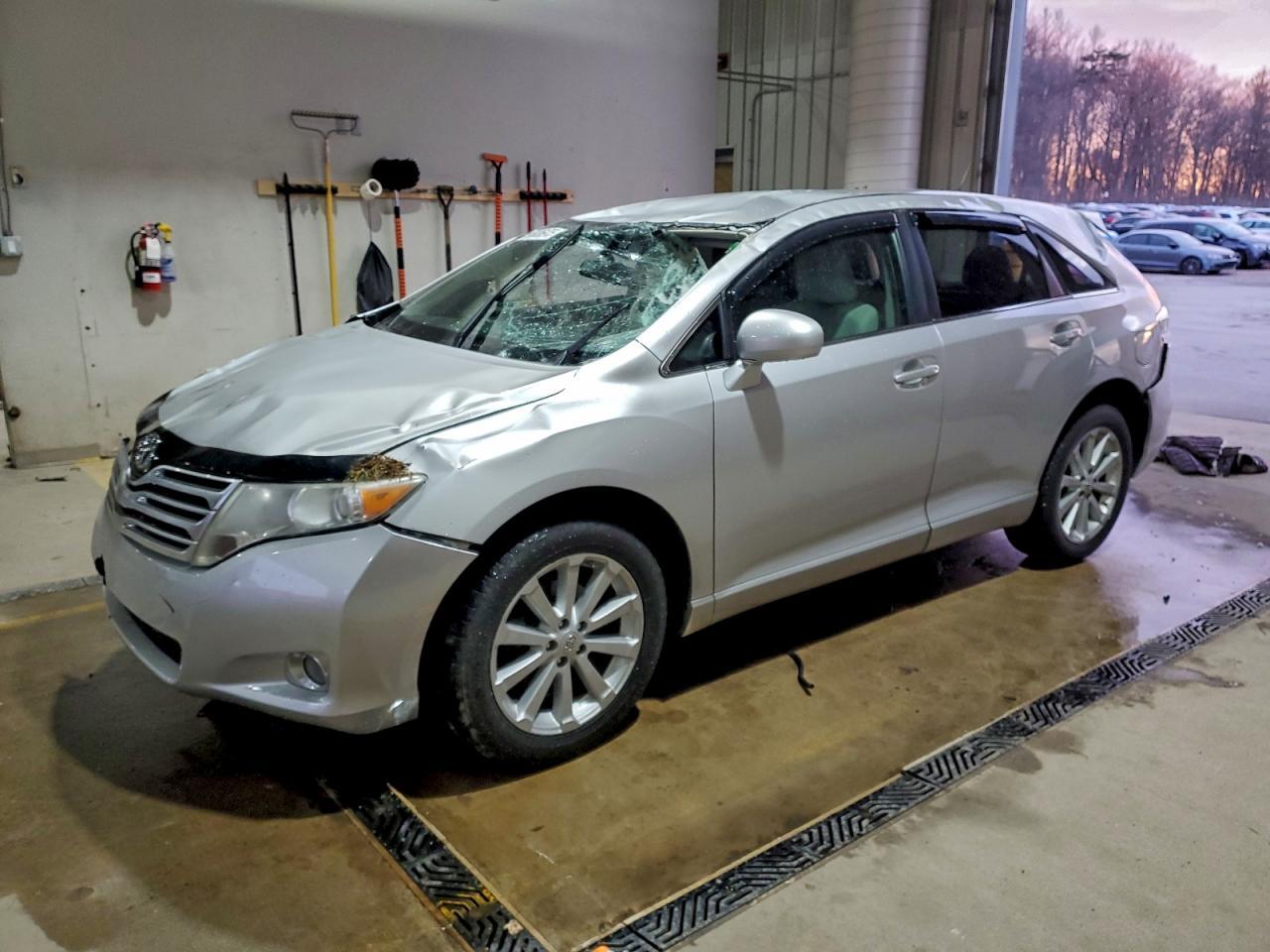 2010 TOYOTA VENZA