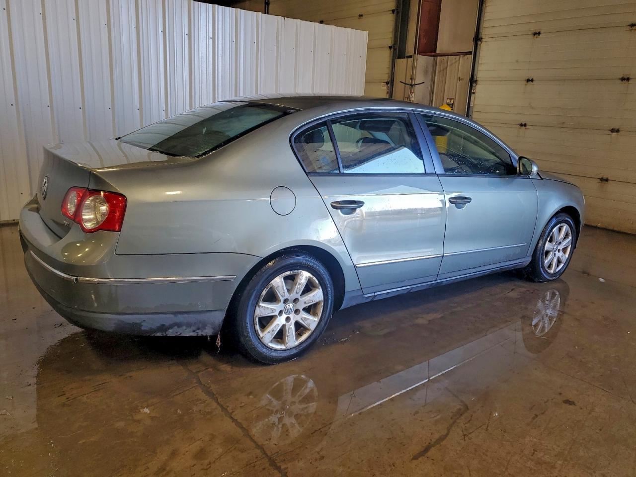 2006 VOLKSWAGEN Passat