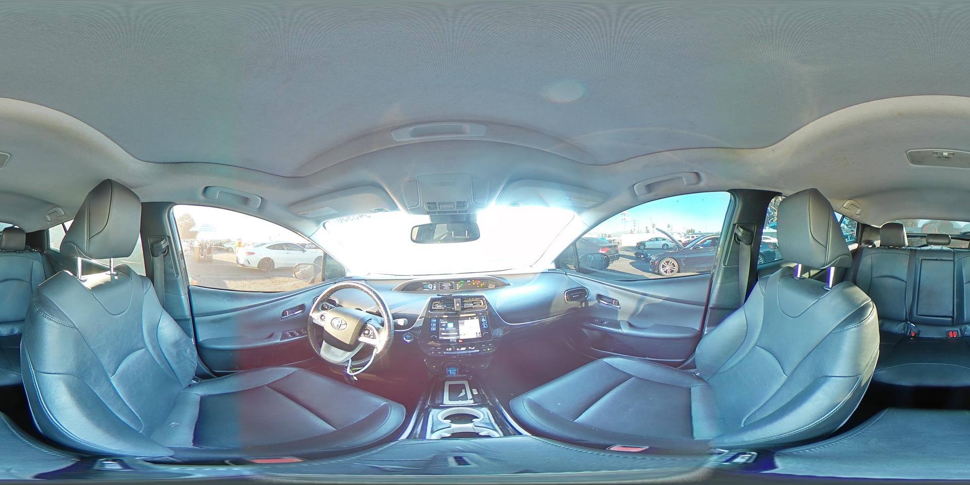 2016 TOYOTA PRIUS