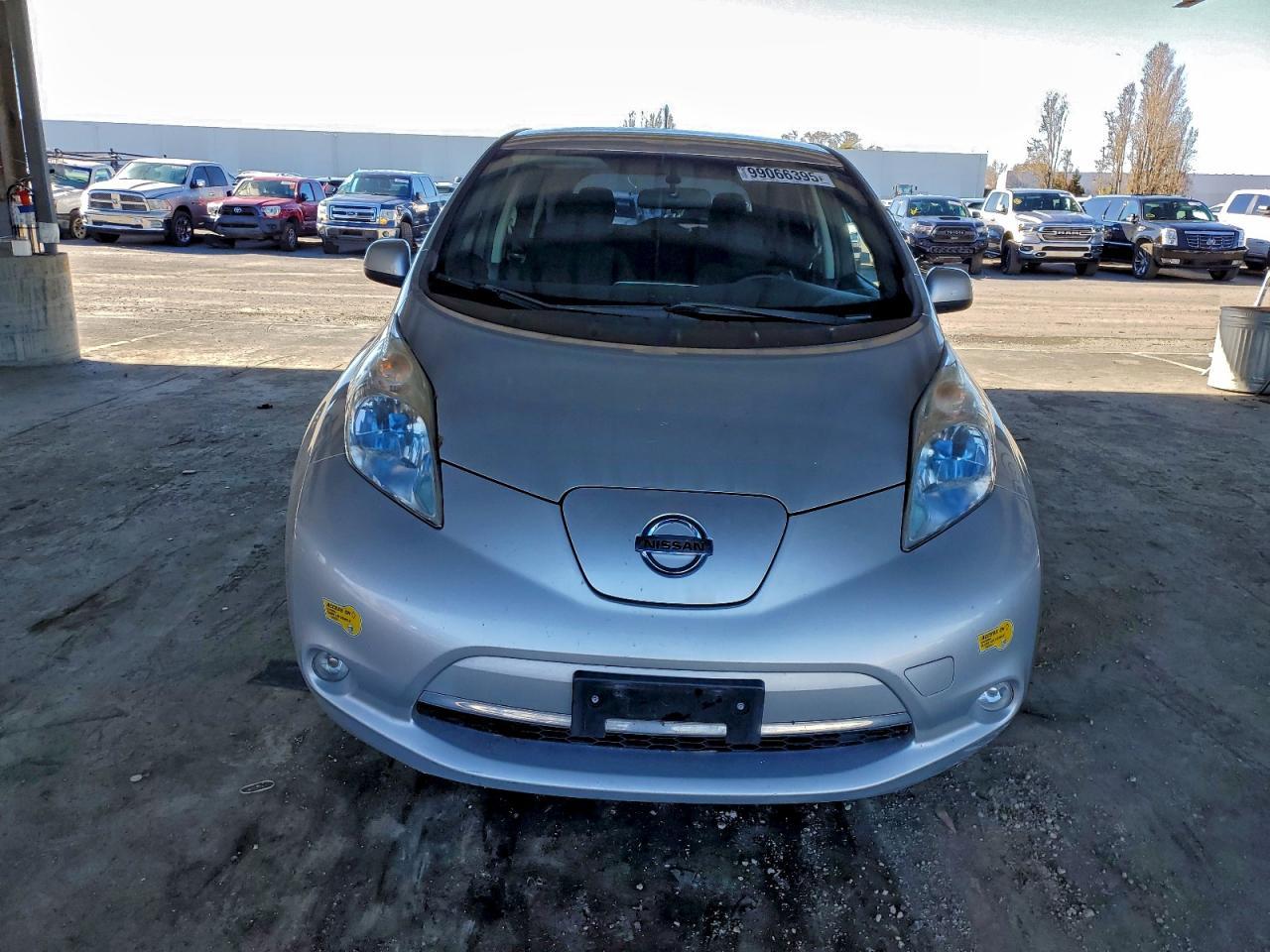 2013 NISSAN LEAF