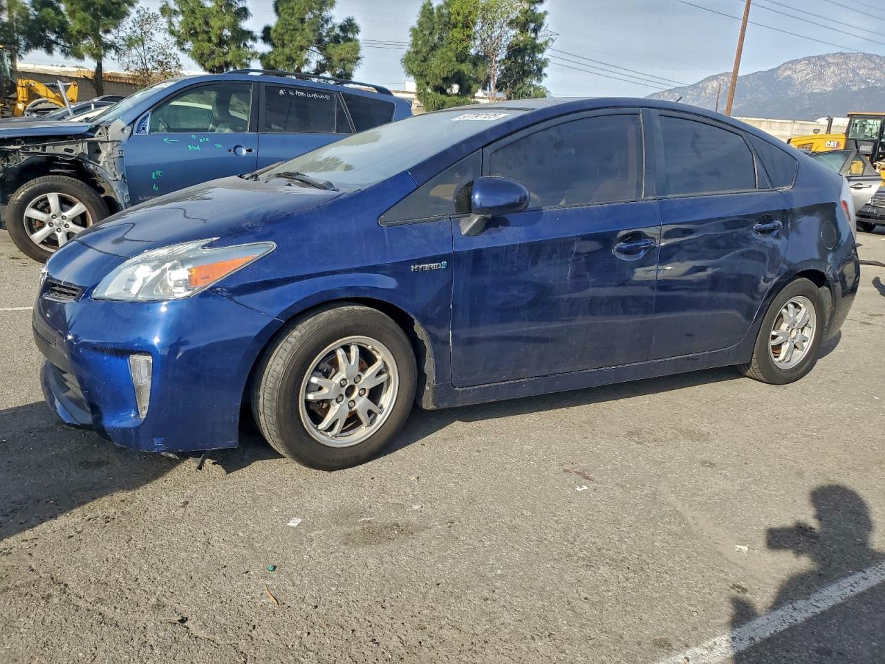 2014 TOYOTA PRIUS