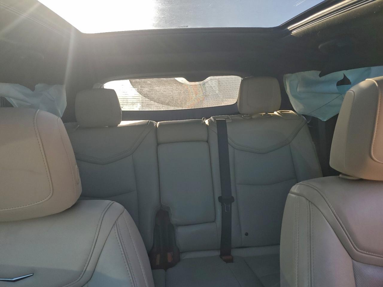 2017 CADILLAC XT5
