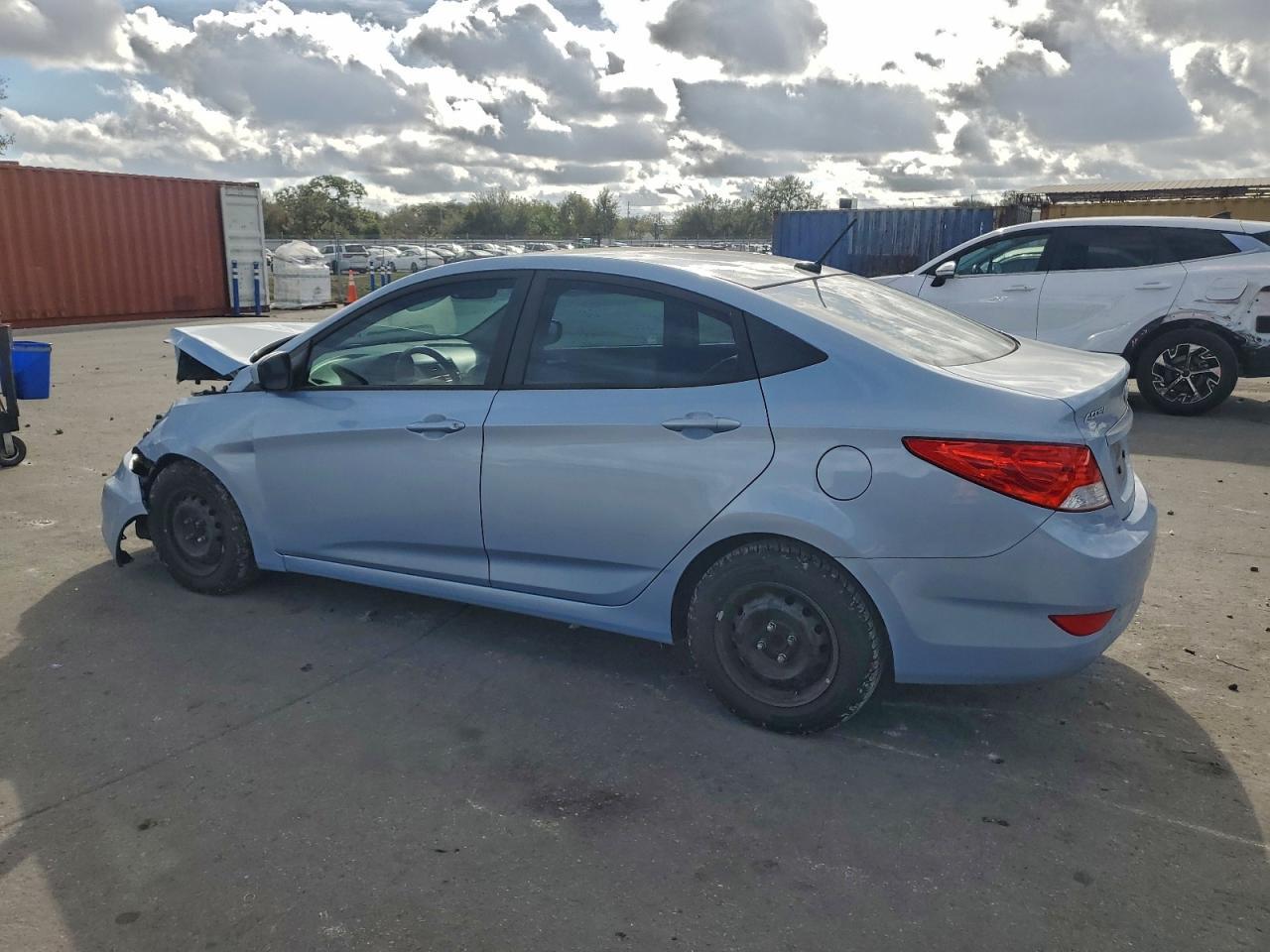 2013 HYUNDAI ACCENT