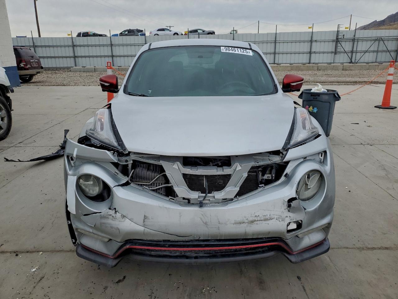 2015 NISSAN Juke
