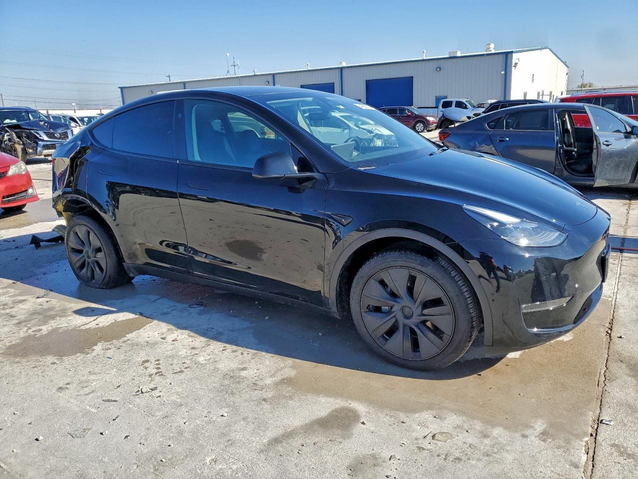 2024 TESLA MODEL Y