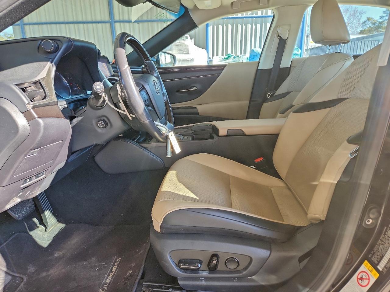 2019 LEXUS ES 350