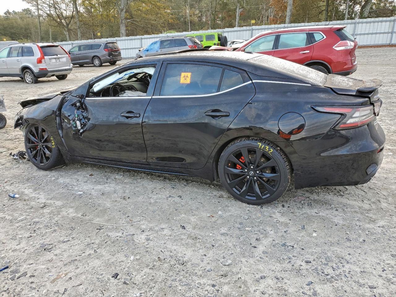 2023 NISSAN Maxima
