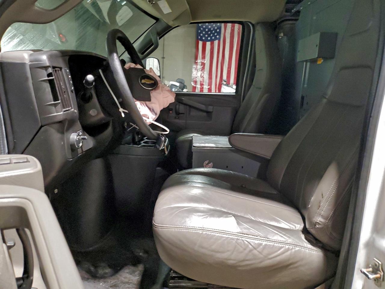 2017 CHEVROLET EXPRESS 2500