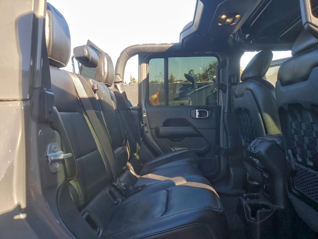 2022 JEEP Gladiator
