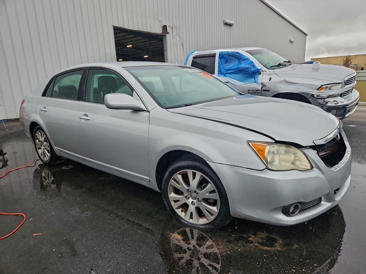 2008 TOYOTA Avalon