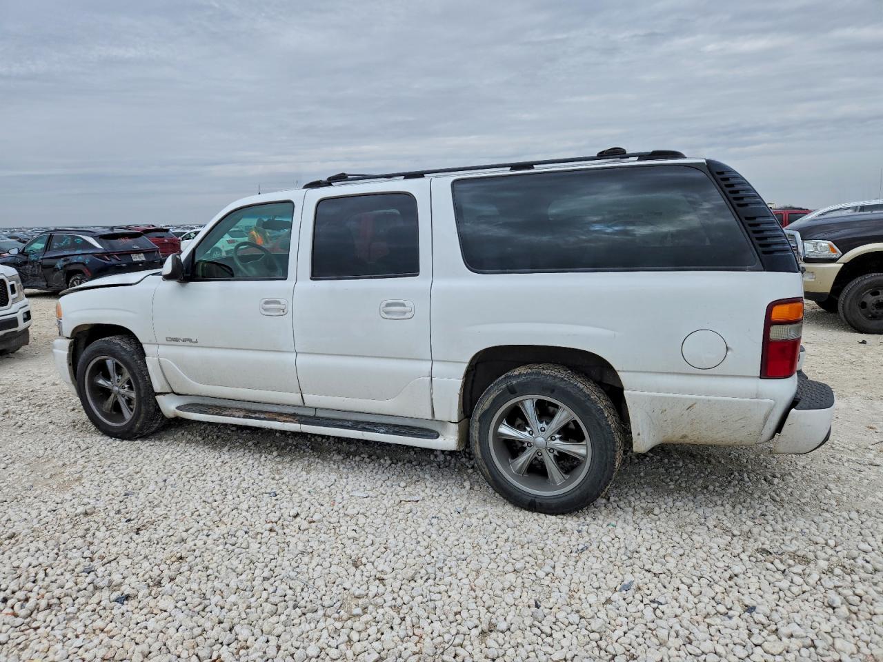 2002 GMC Denali