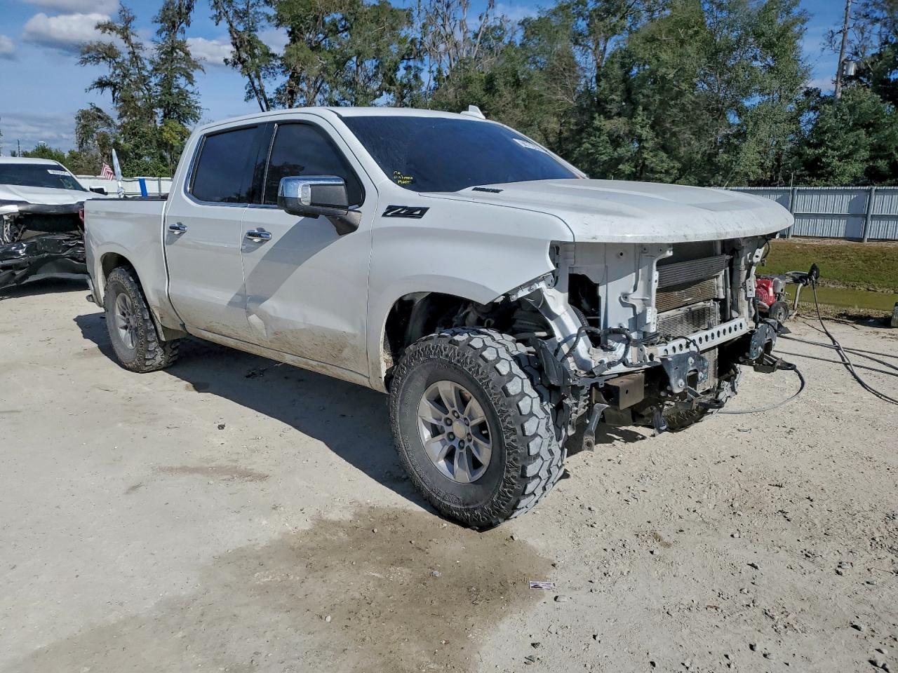 2023 CHEVROLET Silverado