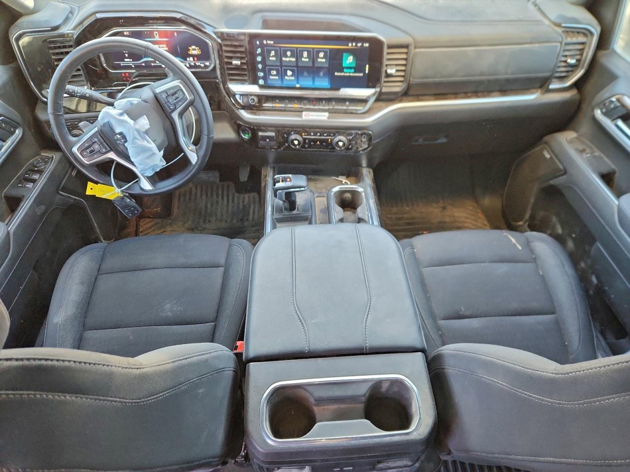 2025 CHEVROLET Silverado