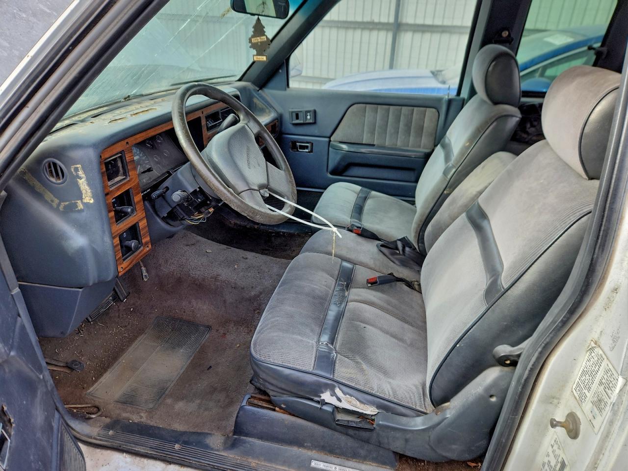1993 DODGE Dakota
