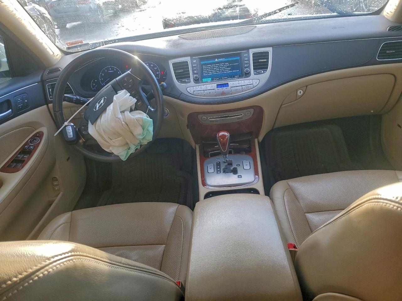 2013 HYUNDAI GENESIS