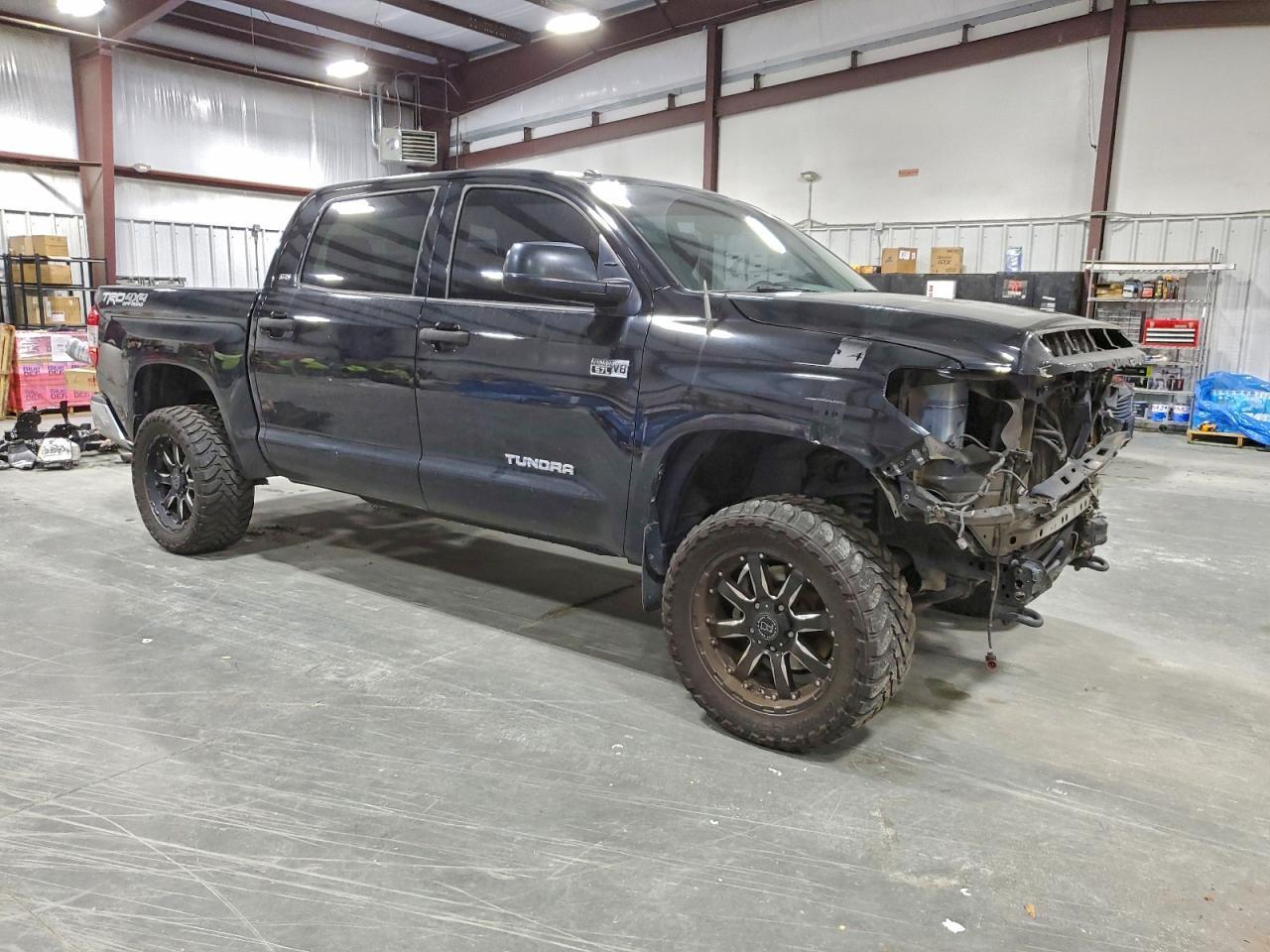 2016 TOYOTA TUNDRA