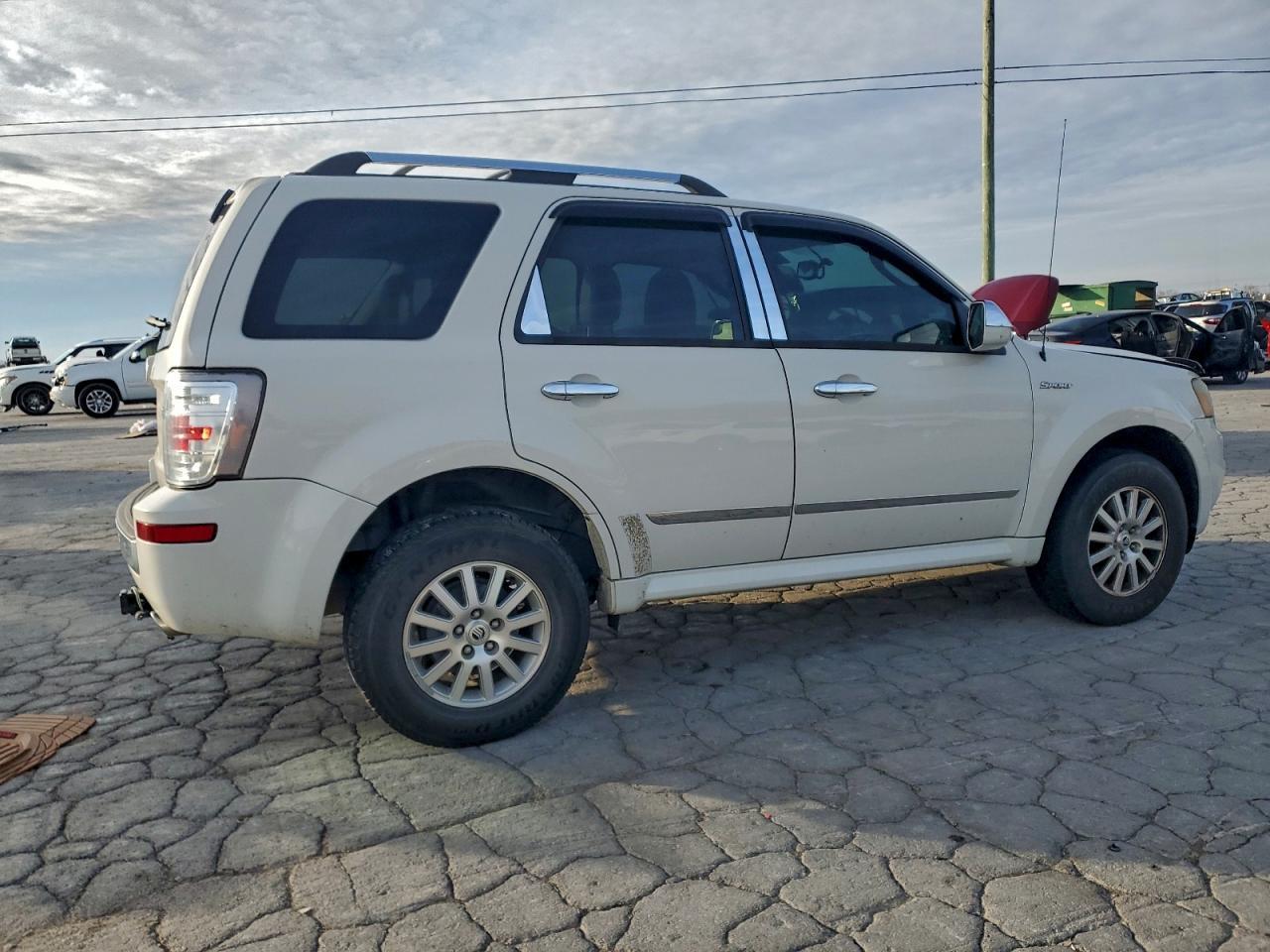 2011 MERCURY Mariner