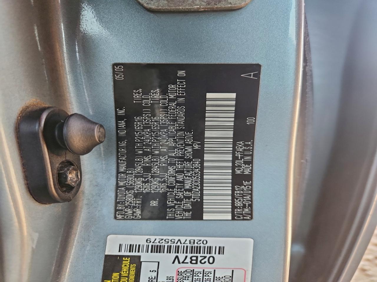 2005 TOYOTA SIENNA