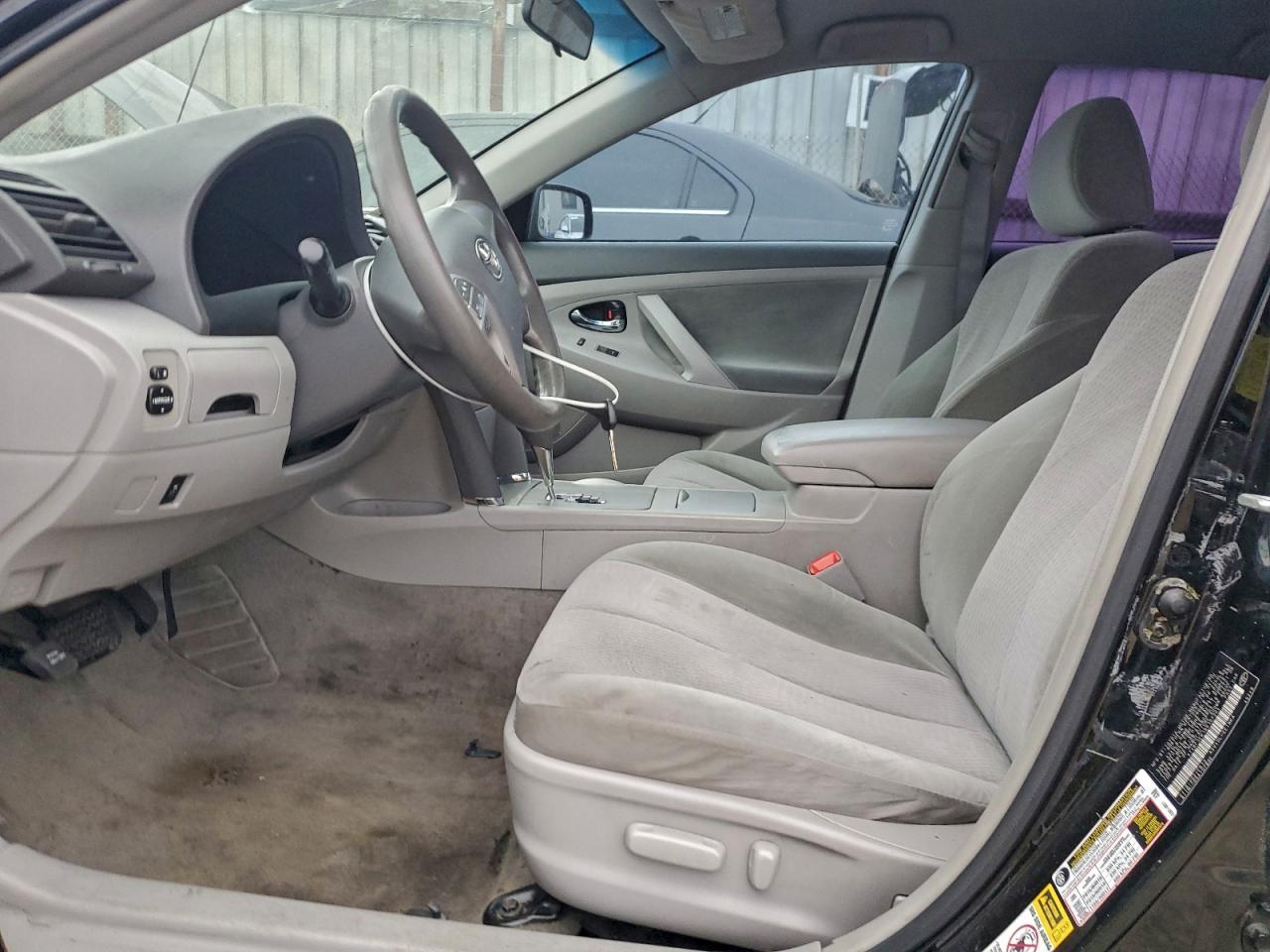 2011 TOYOTA CAMRY