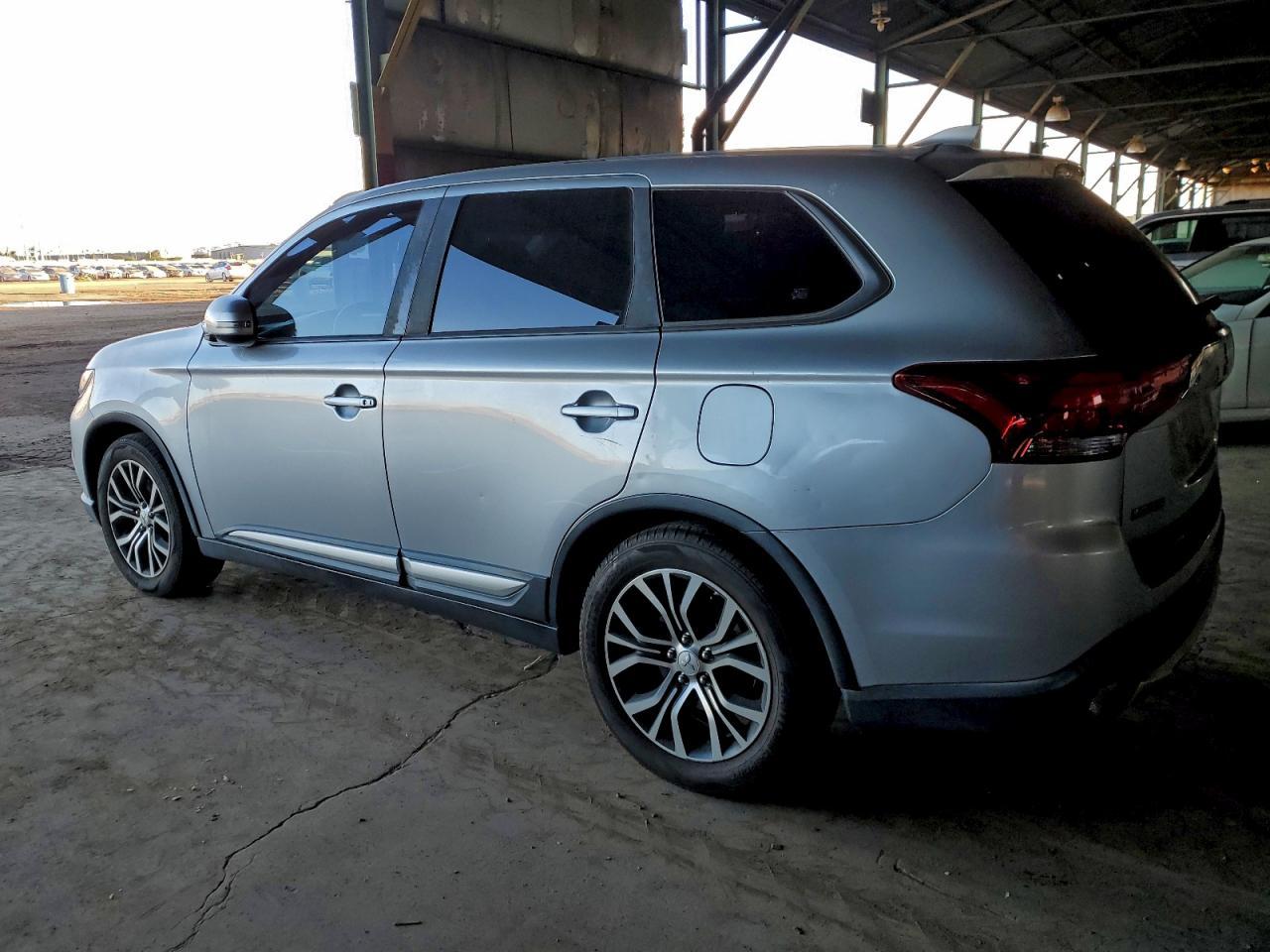 2017 MITSUBISHI outlander