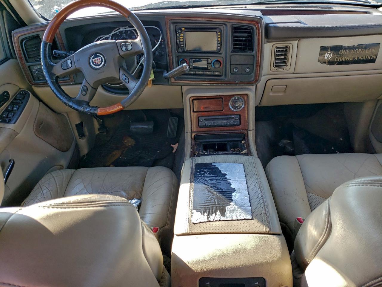 2004 CADILLAC Escalade ESV
