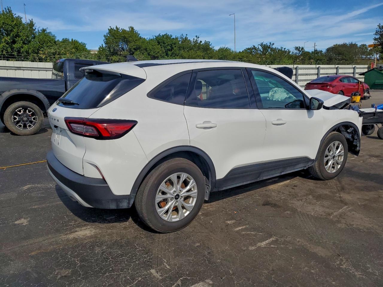 2025 FORD ESCAPE