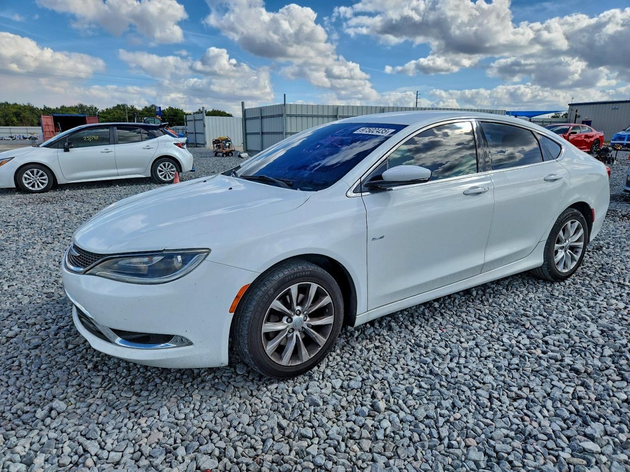 2015 CHRYSLER 200