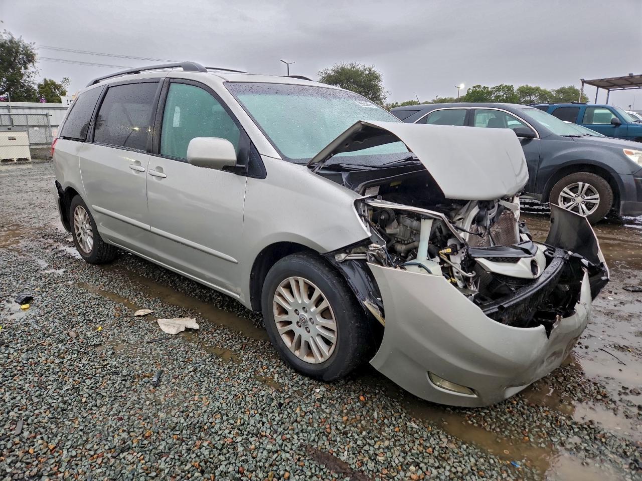 2007 TOYOTA SIENNA