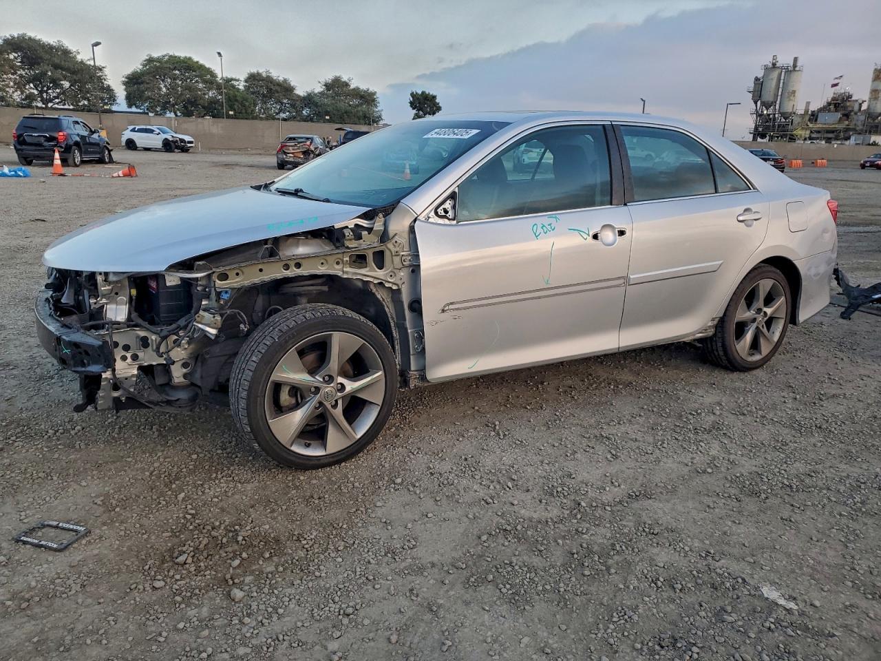 2014 TOYOTA CAMRY