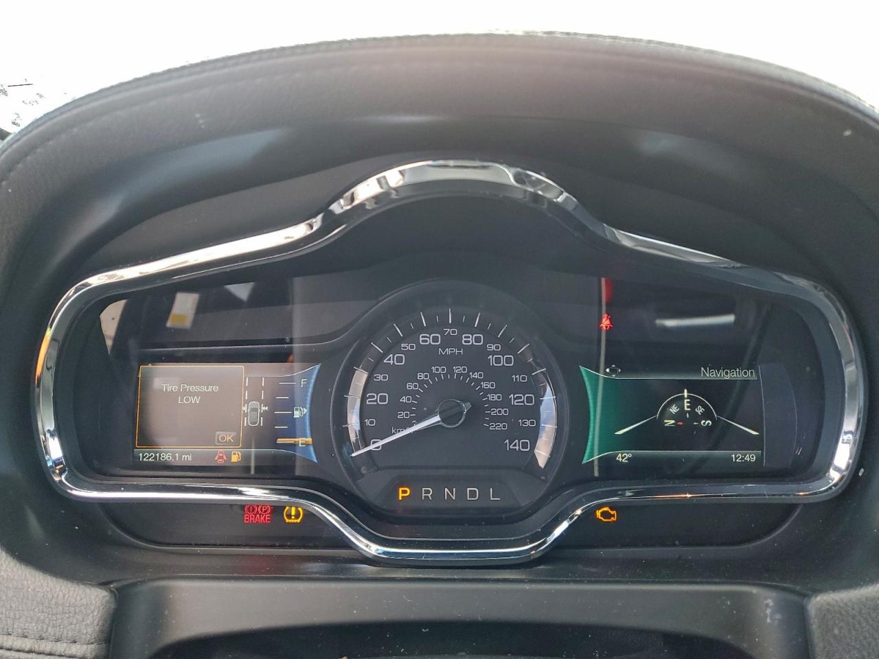 2019 LINCOLN MKT
