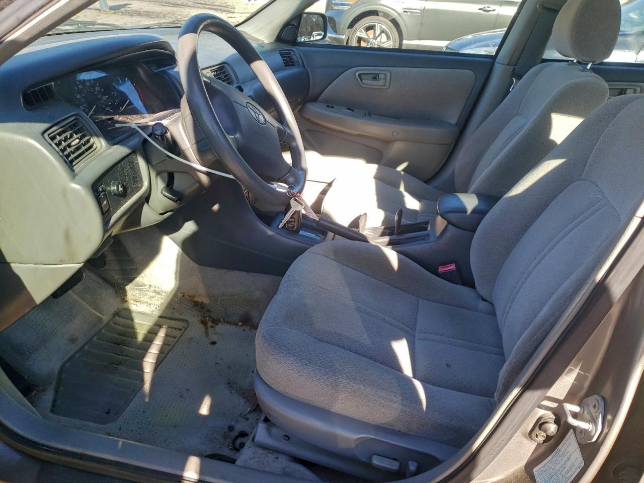 2001 TOYOTA CAMRY