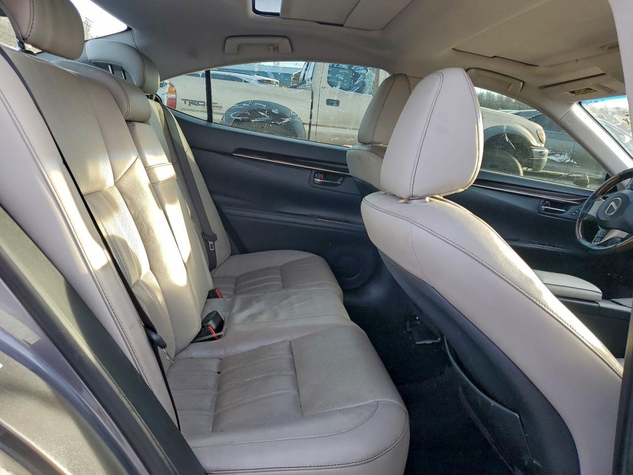2016 LEXUS ES 350