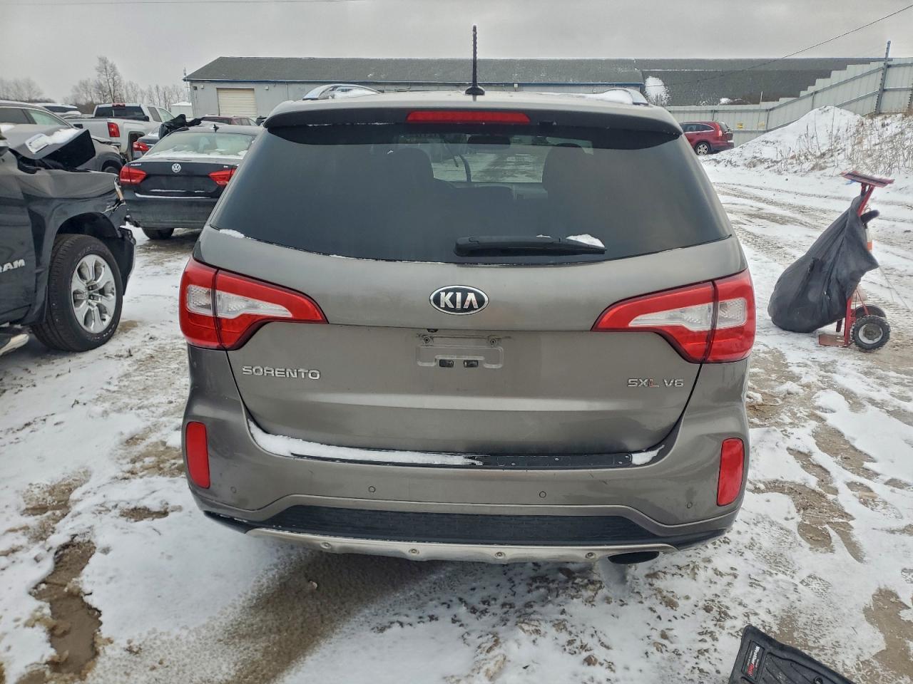 2015 KIA SORENTO