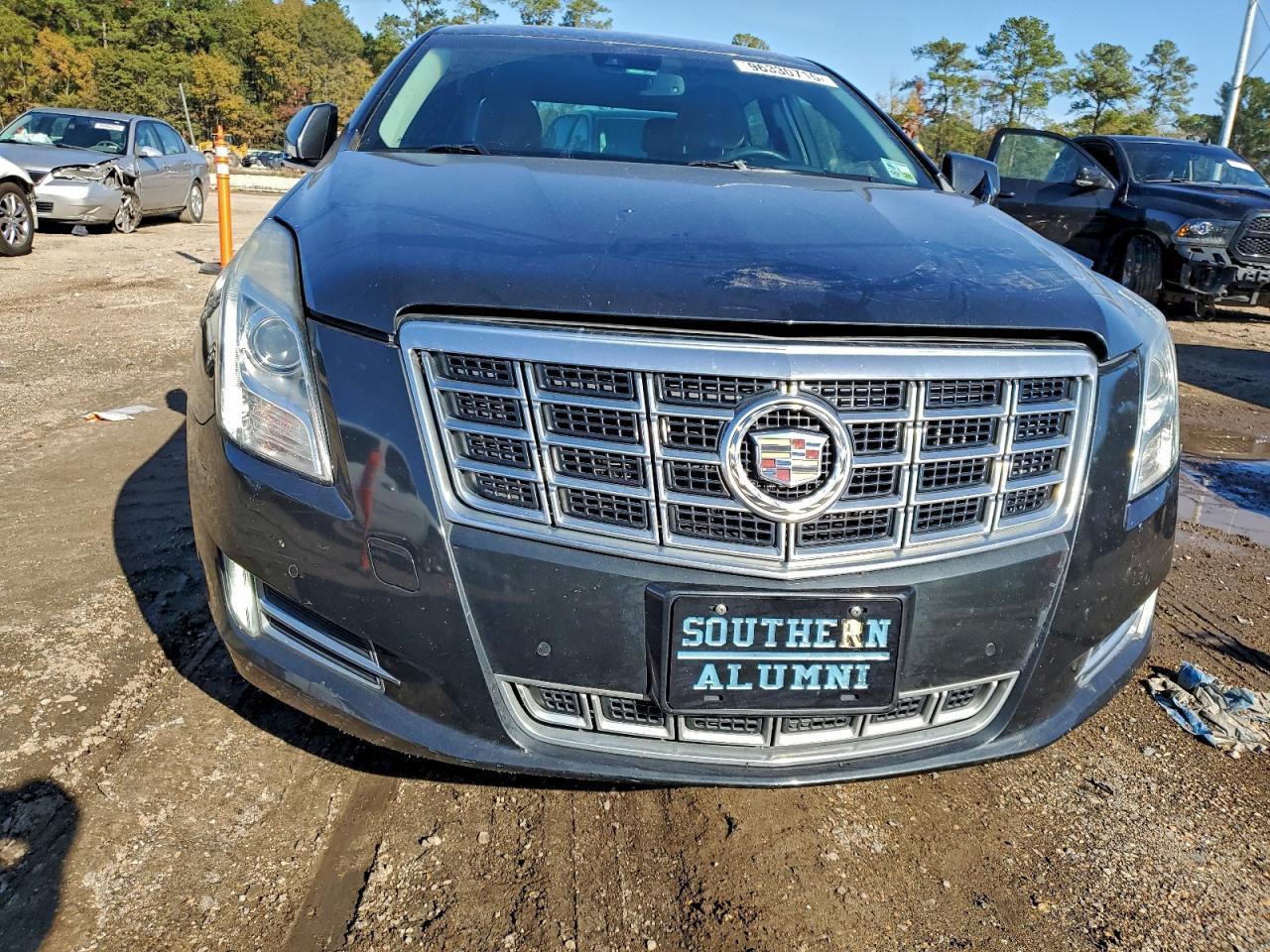 2013 CADILLAC XTS