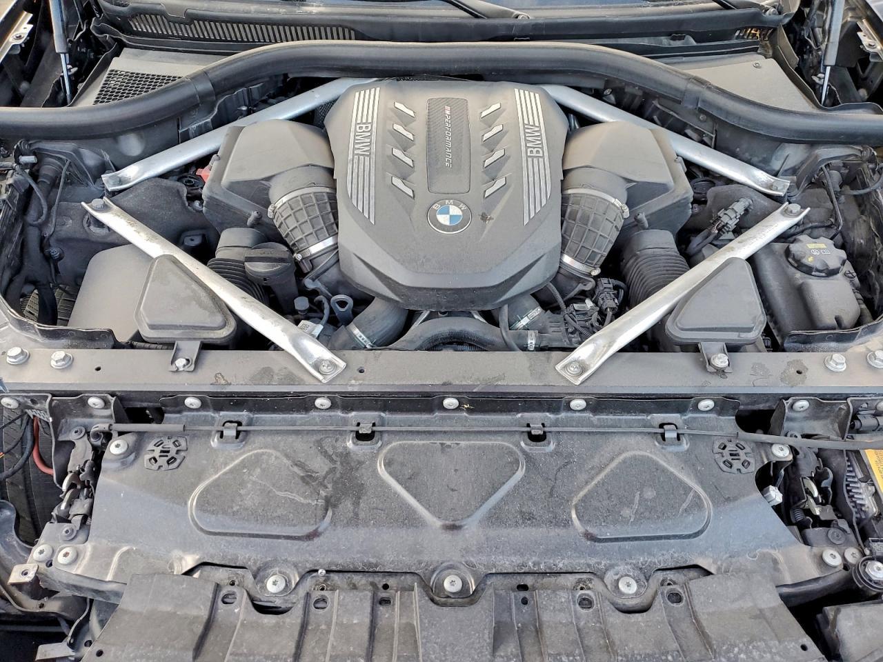 2021 BMW X7