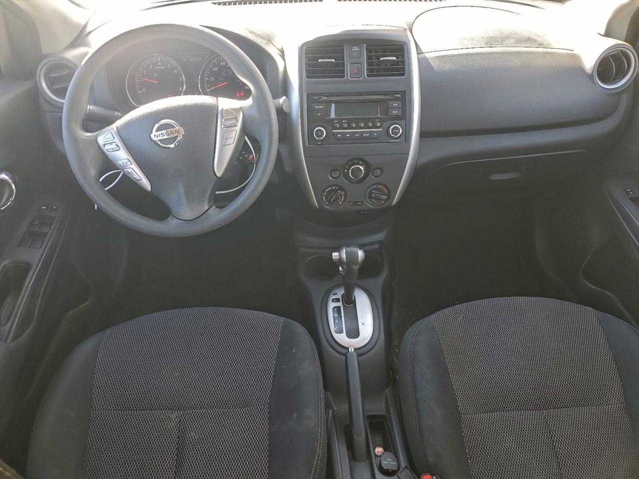 2015 NISSAN VERSA