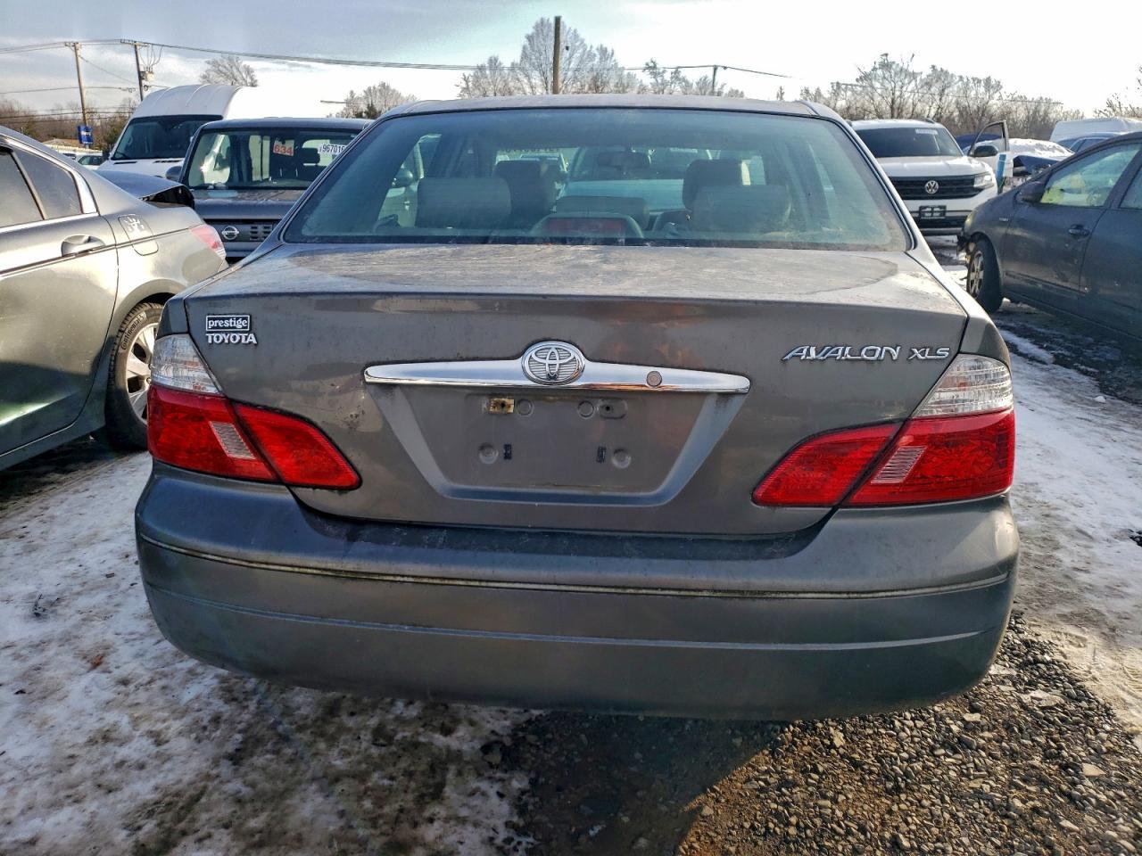 2004 TOYOTA Avalon