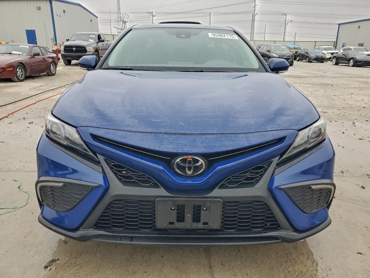 2024 TOYOTA CAMRY