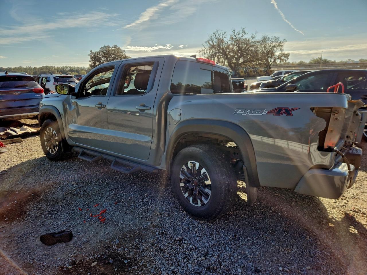 2023 NISSAN Frontier