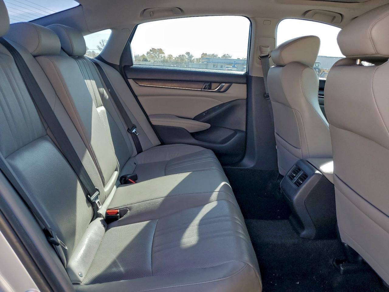 2018 HONDA ACCORD