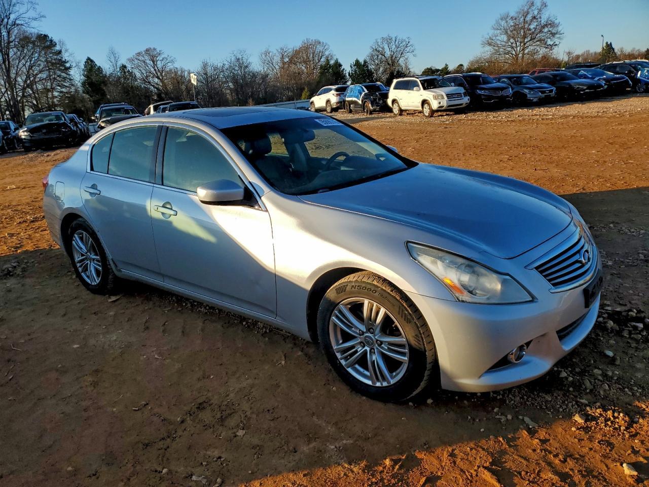 2012 INFINITI G37
