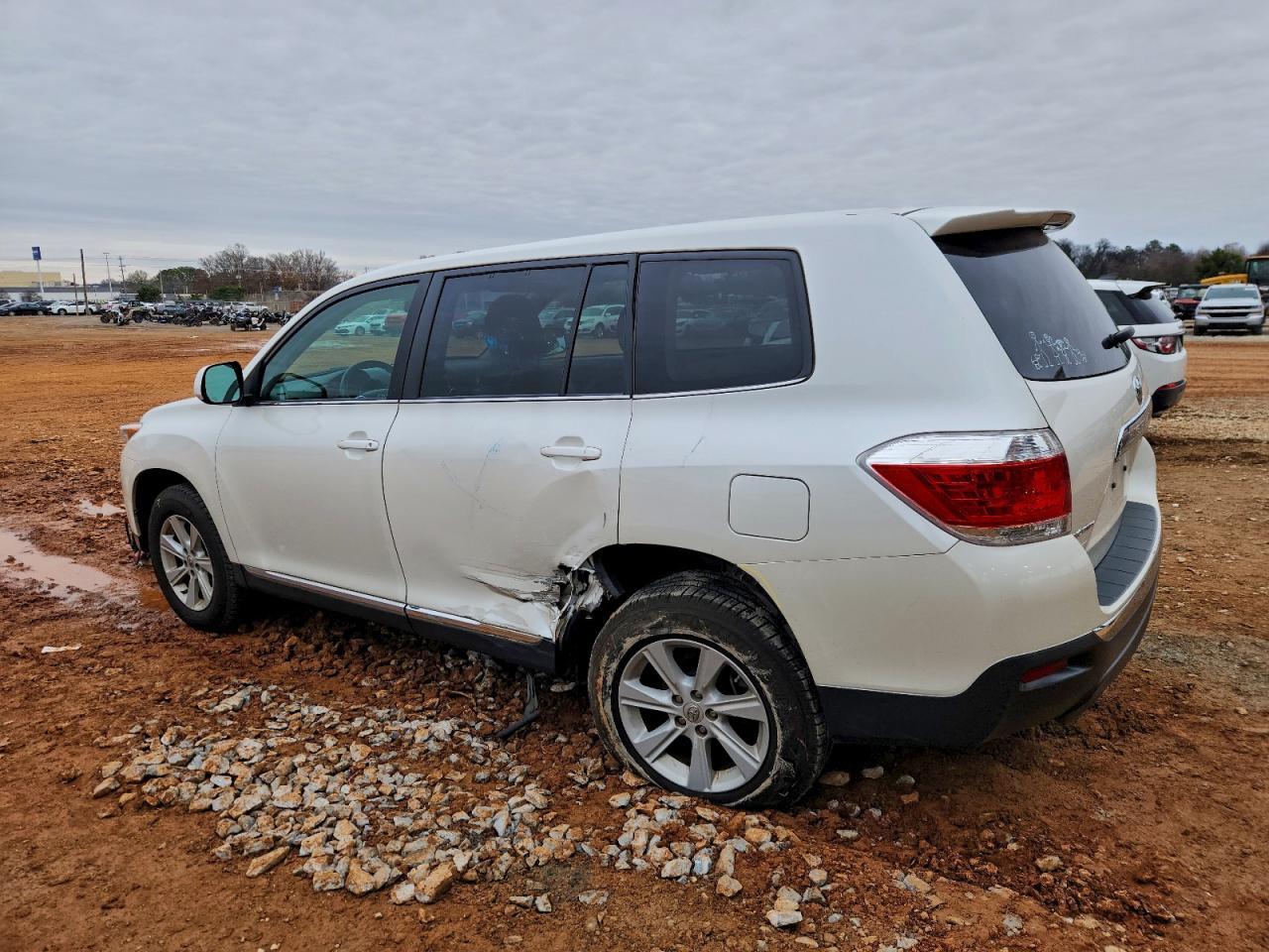 2013 TOYOTA HIGHLANDER