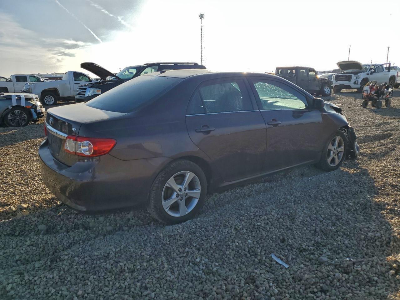2013 TOYOTA COROLLA