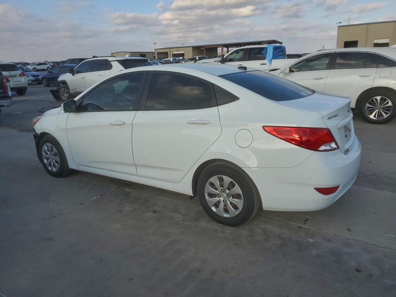 2016 HYUNDAI ACCENT