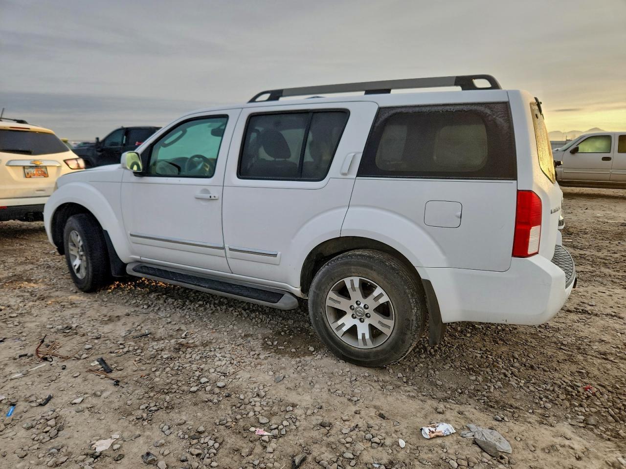 2011 NISSAN PATHFINDER