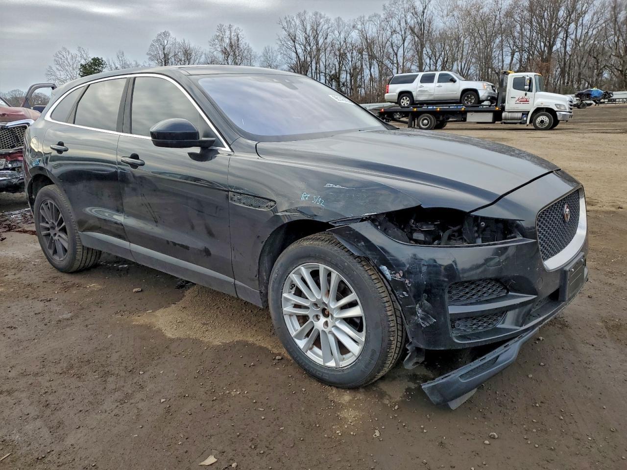2017 JAGUAR F-Pace